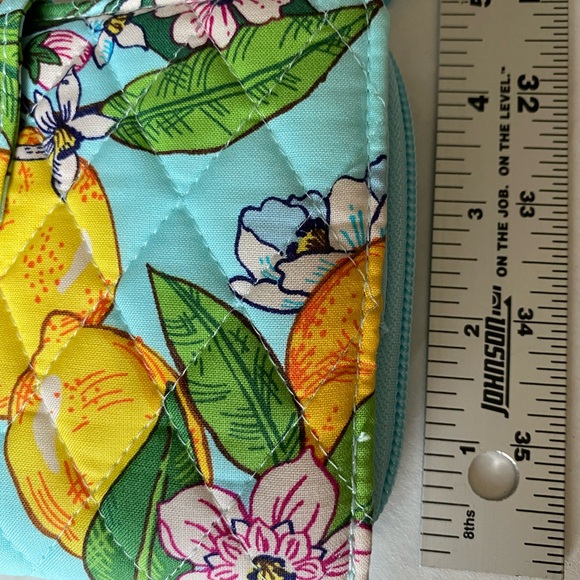 Vera Bradley RFID Turnlock Wallet Lemon Grove NWOT - Picture 13 of 13